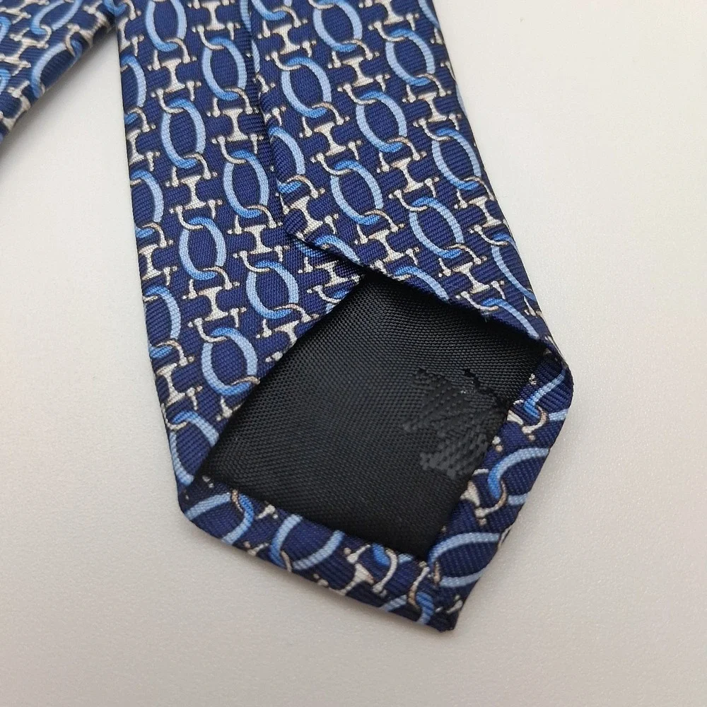 New Brooks Brothers 346 Tie Blue Chain Link Pattern All Silk 3.5x57x1.5 USA